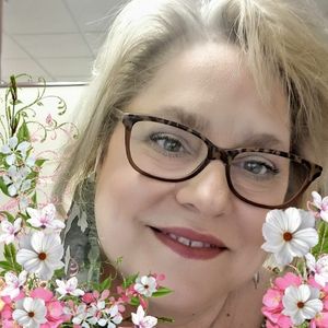 Meet your Posher, Nina